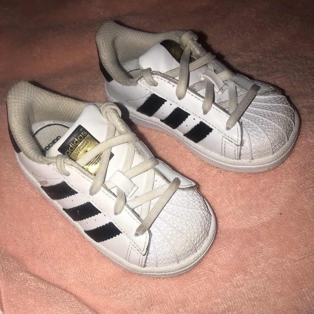 Adidas Superstar Originals Sz 6C